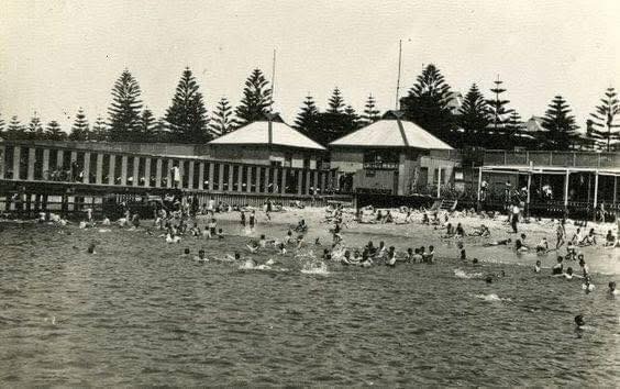 Brighton-Le-Sands pool with bathing pavilion and Norfolk pines